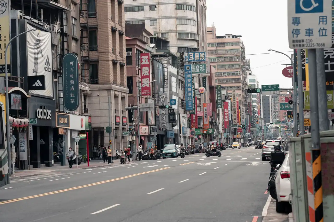 成都外贸企业拓展海外市场时国际贸易代理服务的价值分析
