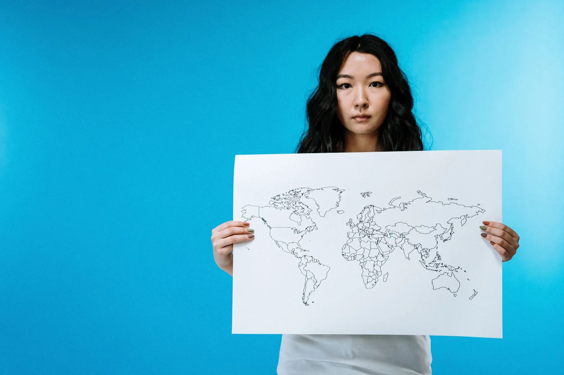 2025年国际贸易政策新变化：成都外贸企业合规策略与应对指南