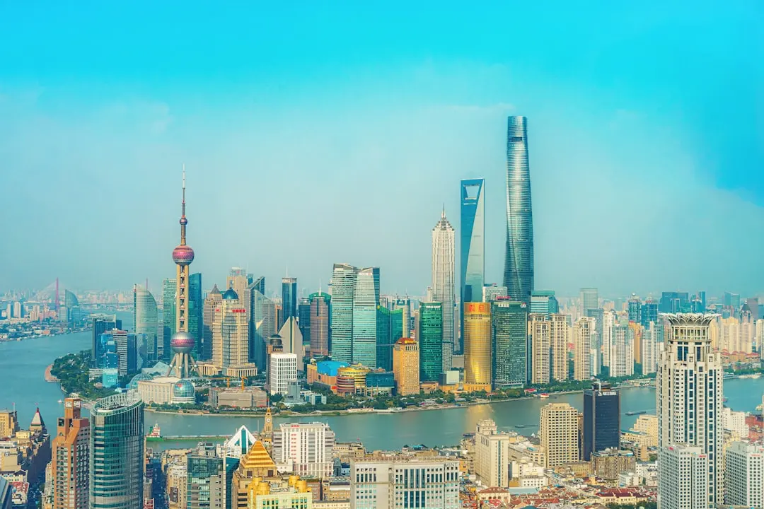 西南外贸企业国际贸易物流方案优化与成本控制分析